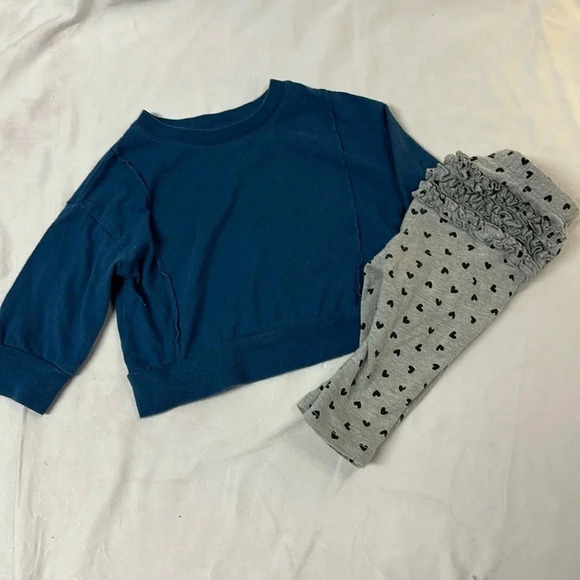 GAP - 2 piece baby outfit/set. Size 3-6 months - Picture 1 of 6